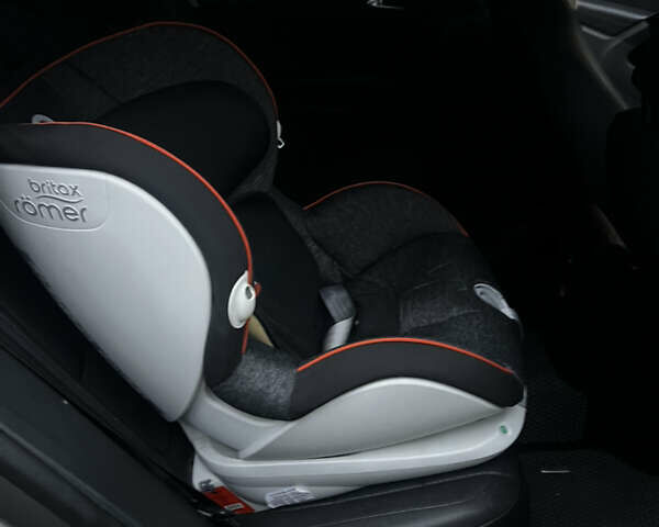 Фольксваген Тігуан, об'ємом двигуна 2 л та пробігом 230 тис. км за 9500 $, фото 7 на Automoto.ua