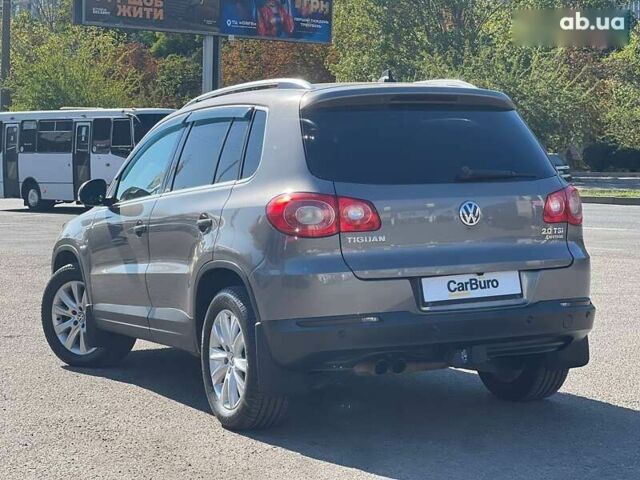 Фольксваген Тигуан, объемом двигателя 2 л и пробегом 201 тыс. км за 11400 $, фото 9 на Automoto.ua