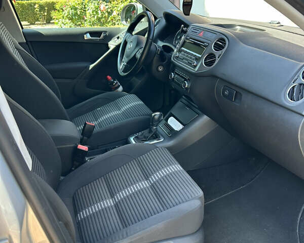 Фольксваген Тігуан, об'ємом двигуна 2 л та пробігом 193 тис. км за 13200 $, фото 1 на Automoto.ua