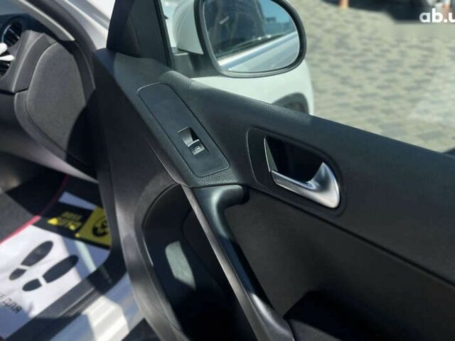 Фольксваген Тигуан, объемом двигателя 2 л и пробегом 221 тыс. км за 12800 $, фото 9 на Automoto.ua