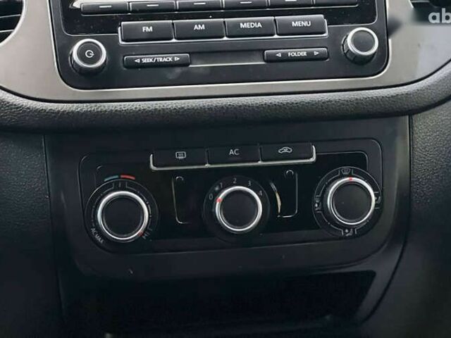 Фольксваген Тигуан, объемом двигателя 2 л и пробегом 278 тыс. км за 10000 $, фото 15 на Automoto.ua