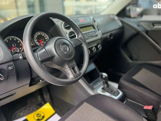 Фольксваген Тигуан, объемом двигателя 2 л и пробегом 278 тыс. км за 10000 $, фото 7 на Automoto.ua
