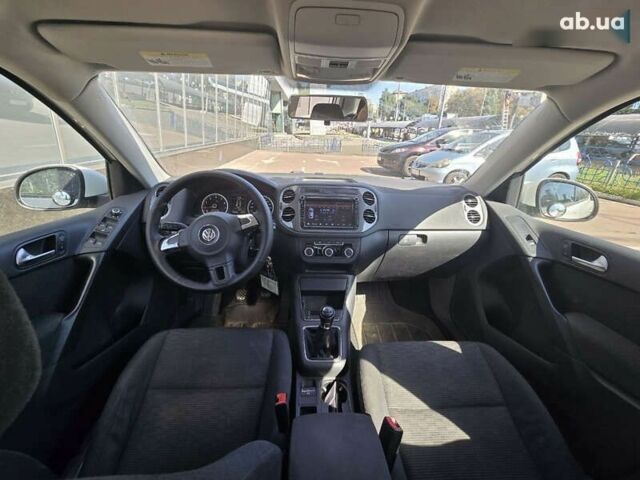 Фольксваген Тигуан, объемом двигателя 2 л и пробегом 124 тыс. км за 9900 $, фото 8 на Automoto.ua