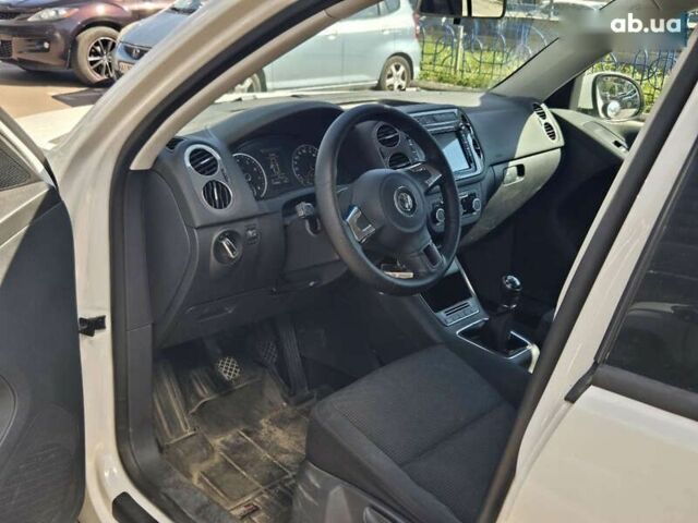 Фольксваген Тигуан, объемом двигателя 2 л и пробегом 124 тыс. км за 9900 $, фото 10 на Automoto.ua
