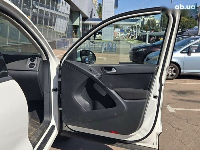 Фольксваген Тигуан, объемом двигателя 2 л и пробегом 124 тыс. км за 9900 $, фото 18 на Automoto.ua