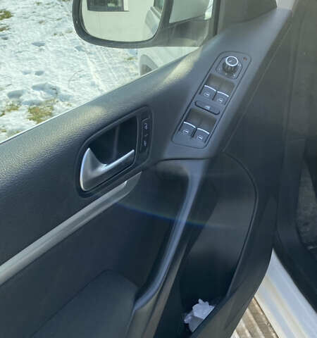 Фольксваген Тигуан, объемом двигателя 1.97 л и пробегом 210 тыс. км за 14900 $, фото 7 на Automoto.ua