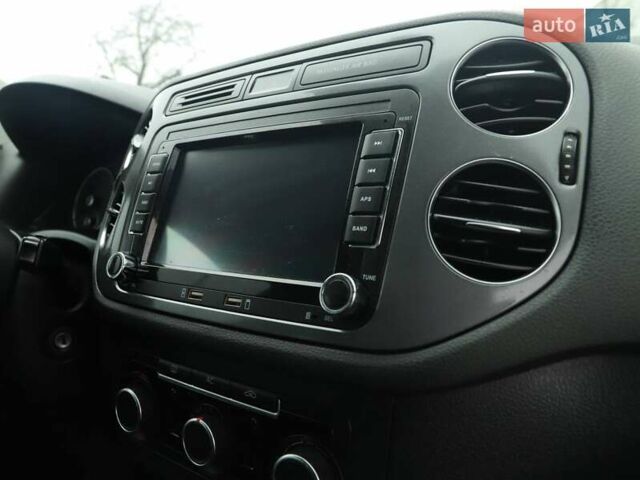Фольксваген Тігуан, об'ємом двигуна 2 л та пробігом 180 тис. км за 10800 $, фото 15 на Automoto.ua