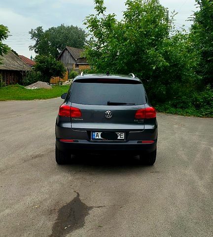 Фольксваген Тігуан, об'ємом двигуна 2 л та пробігом 205 тис. км за 12700 $, фото 5 на Automoto.ua