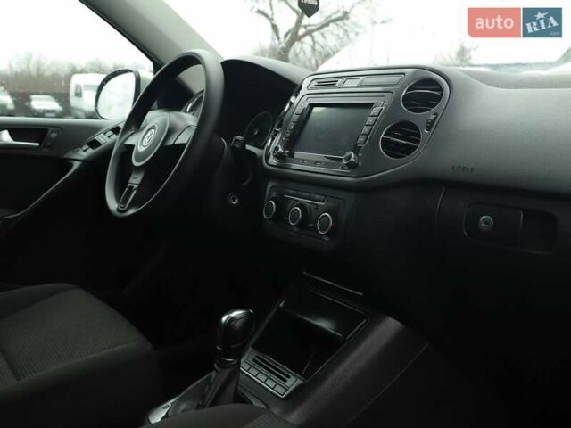 Фольксваген Тігуан, об'ємом двигуна 2 л та пробігом 180 тис. км за 10800 $, фото 12 на Automoto.ua