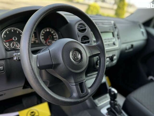 Фольксваген Тігуан, об'ємом двигуна 2 л та пробігом 166 тис. км за 11200 $, фото 16 на Automoto.ua