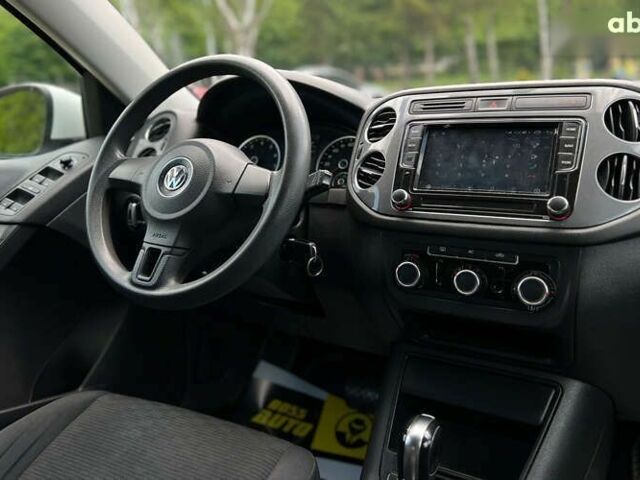 Фольксваген Тигуан, объемом двигателя 2 л и пробегом 239 тыс. км за 9490 $, фото 12 на Automoto.ua