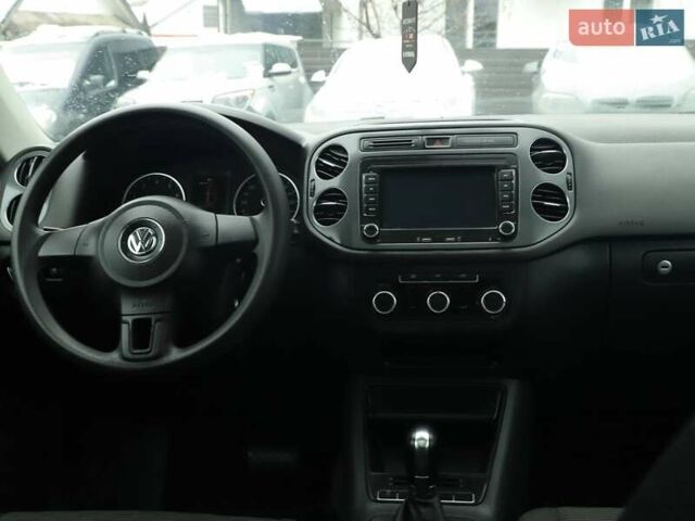 Фольксваген Тігуан, об'ємом двигуна 2 л та пробігом 180 тис. км за 10800 $, фото 17 на Automoto.ua