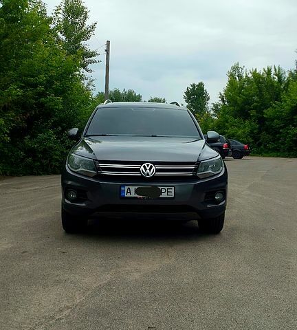 Фольксваген Тігуан, об'ємом двигуна 2 л та пробігом 205 тис. км за 12700 $, фото 1 на Automoto.ua