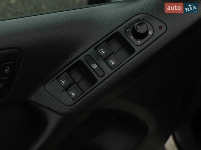 Фольксваген Тігуан, об'ємом двигуна 2 л та пробігом 180 тис. км за 10800 $, фото 8 на Automoto.ua