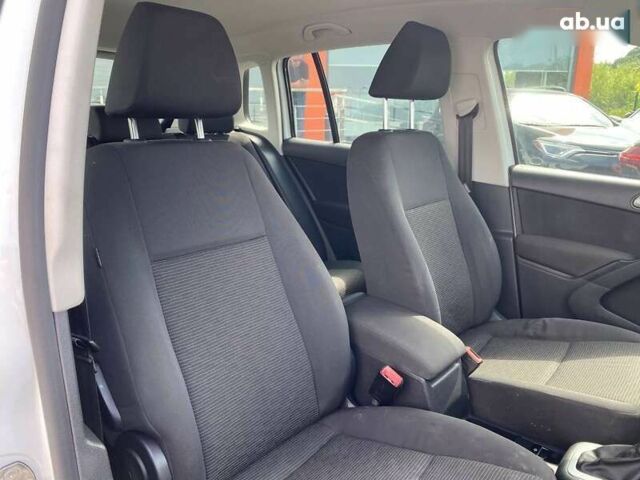 Фольксваген Тігуан, об'ємом двигуна 2 л та пробігом 201 тис. км за 10300 $, фото 21 на Automoto.ua