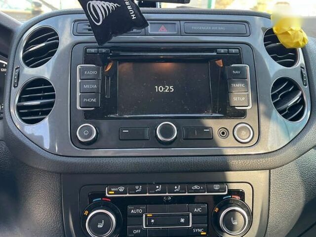 Фольксваген Тігуан, об'ємом двигуна 1.4 л та пробігом 270 тис. км за 13999 $, фото 11 на Automoto.ua