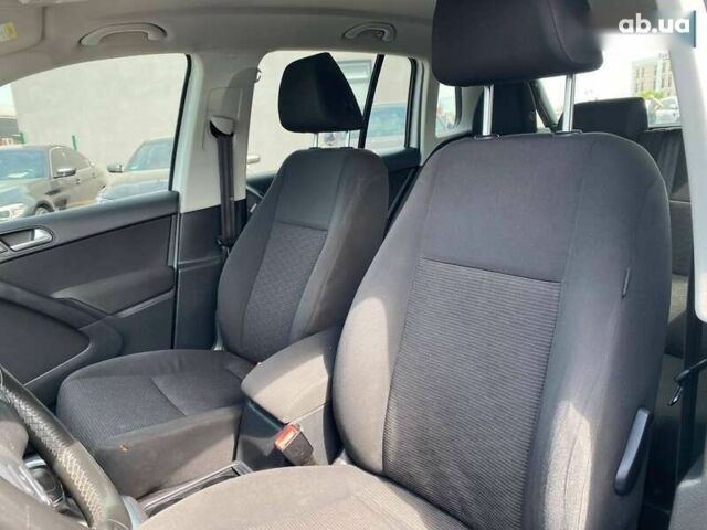 Фольксваген Тігуан, об'ємом двигуна 2 л та пробігом 201 тис. км за 10300 $, фото 15 на Automoto.ua