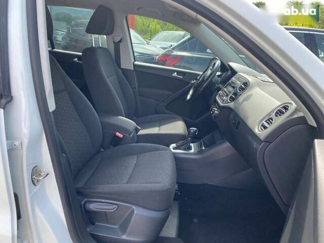 Фольксваген Тігуан, об'ємом двигуна 2 л та пробігом 201 тис. км за 10300 $, фото 20 на Automoto.ua