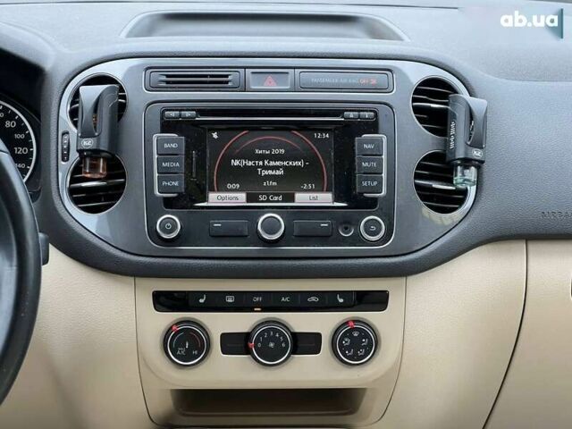 Фольксваген Тігуан, об'ємом двигуна 2 л та пробігом 175 тис. км за 13800 $, фото 10 на Automoto.ua