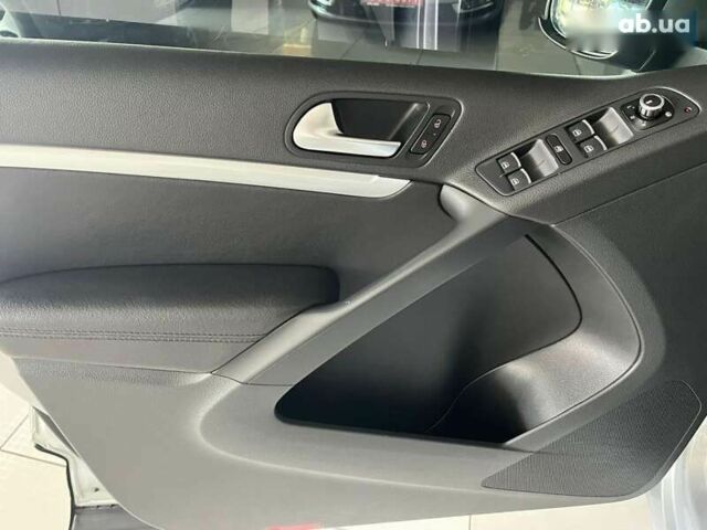 Фольксваген Тигуан, объемом двигателя 2 л и пробегом 214 тыс. км за 15200 $, фото 10 на Automoto.ua