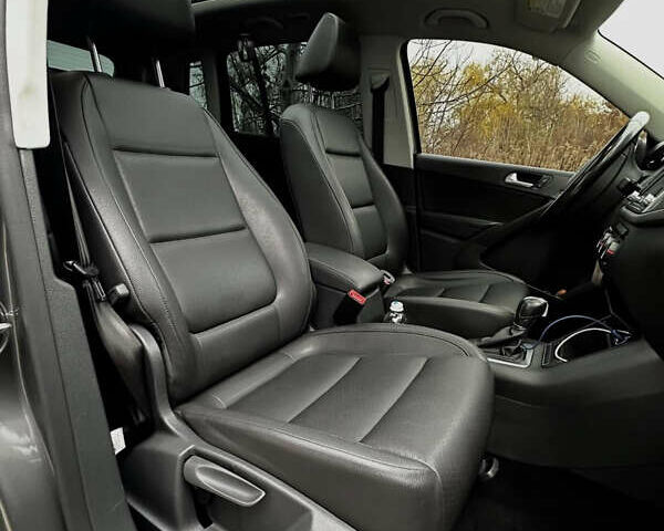 Фольксваген Тигуан, объемом двигателя 2 л и пробегом 168 тыс. км за 11500 $, фото 10 на Automoto.ua