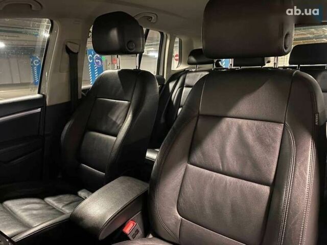 Фольксваген Тігуан, об'ємом двигуна 2 л та пробігом 181 тис. км за 16000 $, фото 17 на Automoto.ua