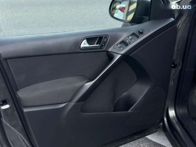 Фольксваген Тигуан, объемом двигателя 2 л и пробегом 263 тыс. км за 9500 $, фото 28 на Automoto.ua