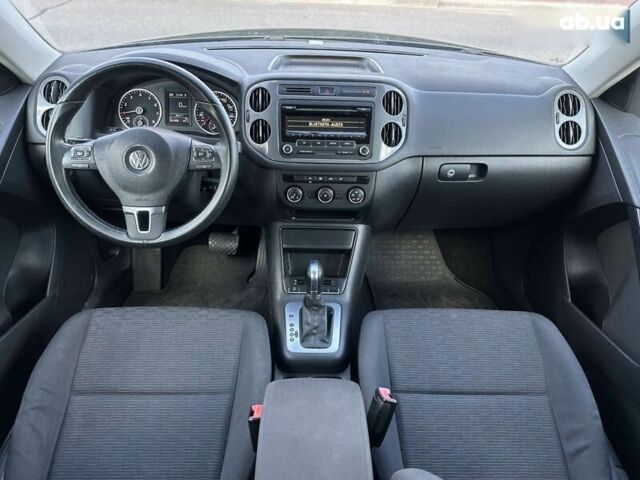 Фольксваген Тигуан, объемом двигателя 2 л и пробегом 263 тыс. км за 9500 $, фото 19 на Automoto.ua