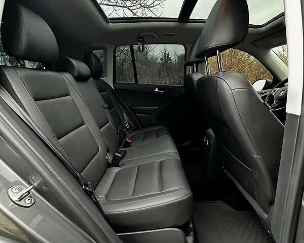 Фольксваген Тигуан, объемом двигателя 2 л и пробегом 168 тыс. км за 11500 $, фото 4 на Automoto.ua