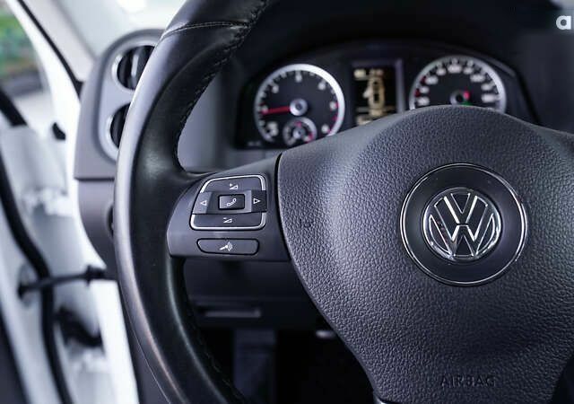 Фольксваген Тигуан, объемом двигателя 2 л и пробегом 77 тыс. км за 17587 $, фото 15 на Automoto.ua