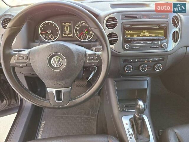 Фольксваген Тигуан, объемом двигателя 1.98 л и пробегом 127 тыс. км за 1400 $, фото 10 на Automoto.ua