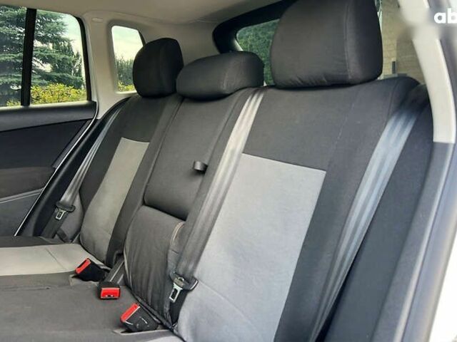 Фольксваген Тигуан, объемом двигателя 2 л и пробегом 124 тыс. км за 12700 $, фото 11 на Automoto.ua