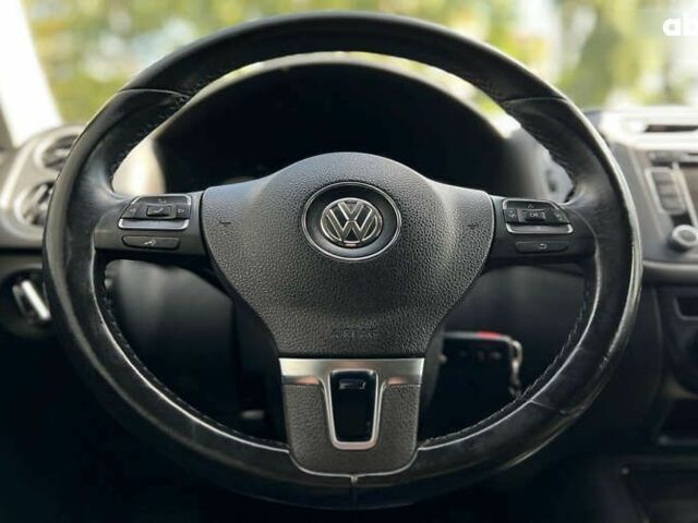 Фольксваген Тигуан, объемом двигателя 2 л и пробегом 124 тыс. км за 12700 $, фото 16 на Automoto.ua