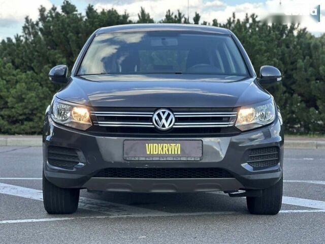 Фольксваген Тигуан, объемом двигателя 2 л и пробегом 263 тыс. км за 9500 $, фото 2 на Automoto.ua