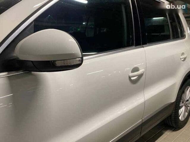 Фольксваген Тигуан, объемом двигателя 2 л и пробегом 181 тыс. км за 16000 $, фото 6 на Automoto.ua