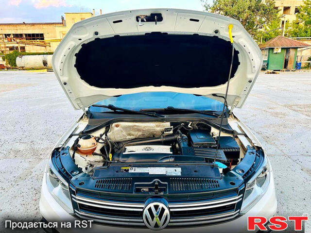 Фольксваген Тігуан, об'ємом двигуна 2 л та пробігом 200 тис. км за 15200 $, фото 5 на Automoto.ua