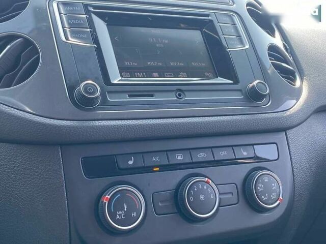 Фольксваген Тігуан, об'ємом двигуна 2 л та пробігом 130 тис. км за 12990 $, фото 15 на Automoto.ua