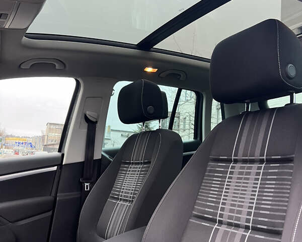 Фольксваген Тігуан, об'ємом двигуна 2 л та пробігом 171 тис. км за 16800 $, фото 15 на Automoto.ua