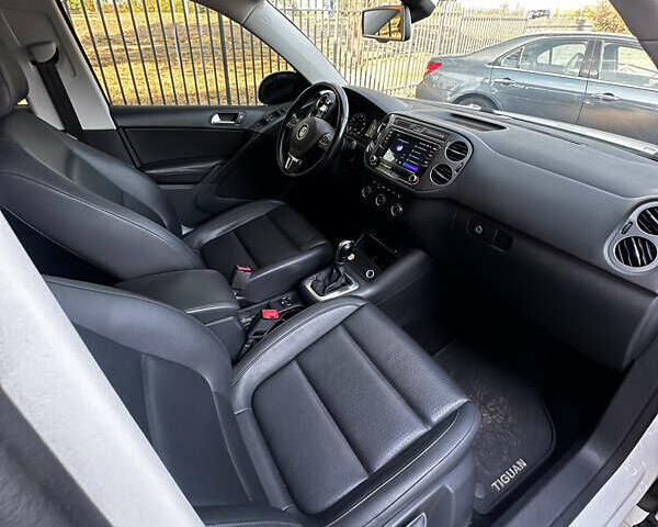 Фольксваген Тигуан, объемом двигателя 1.98 л и пробегом 285 тыс. км за 12900 $, фото 17 на Automoto.ua