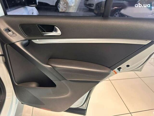 Фольксваген Тігуан, об'ємом двигуна 2 л та пробігом 152 тис. км за 18200 $, фото 25 на Automoto.ua