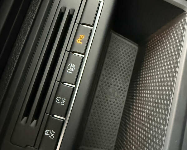 Фольксваген Тігуан, об'ємом двигуна 2 л та пробігом 171 тис. км за 16800 $, фото 19 на Automoto.ua