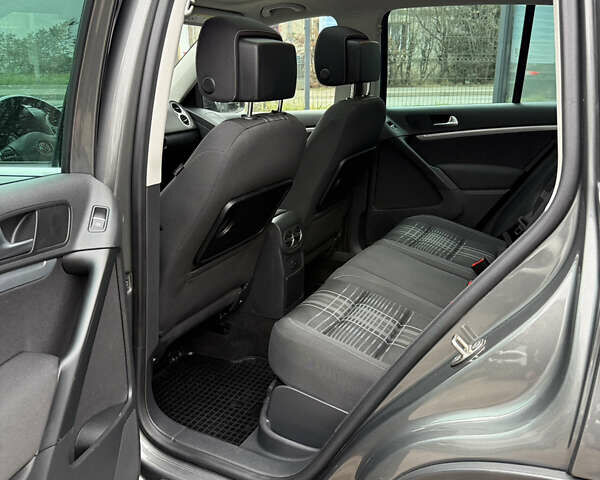 Фольксваген Тігуан, об'ємом двигуна 2 л та пробігом 171 тис. км за 16800 $, фото 28 на Automoto.ua