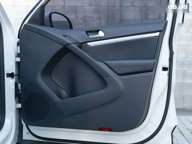 Фольксваген Тигуан, объемом двигателя 2 л и пробегом 94 тыс. км за 16700 $, фото 28 на Automoto.ua