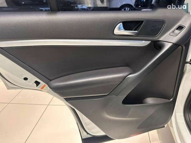 Фольксваген Тігуан, об'ємом двигуна 2 л та пробігом 152 тис. км за 17500 $, фото 24 на Automoto.ua