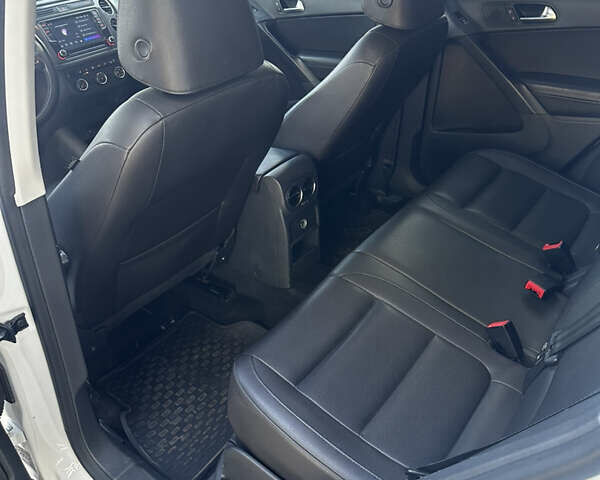 Фольксваген Тигуан, объемом двигателя 1.98 л и пробегом 285 тыс. км за 12900 $, фото 15 на Automoto.ua