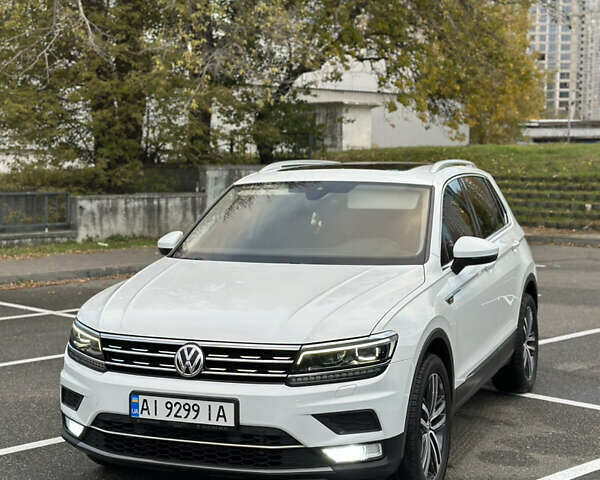 Фольксваген Тигуан, объемом двигателя 1.98 л и пробегом 198 тыс. км за 23500 $, фото 1 на Automoto.ua