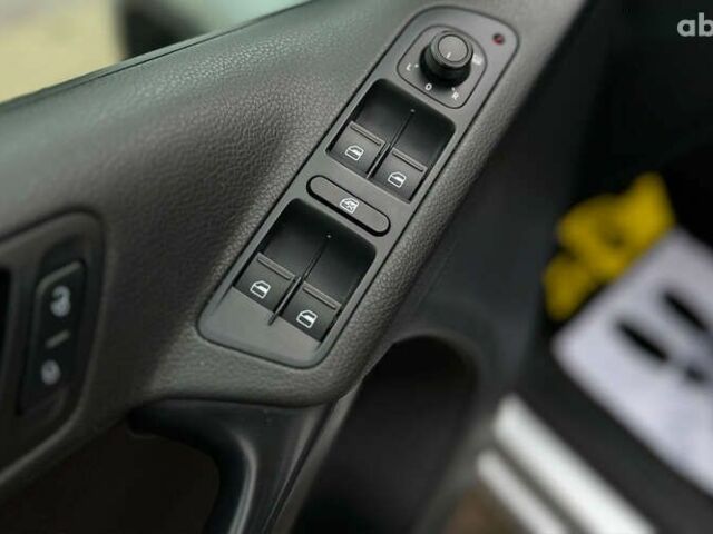 Фольксваген Тігуан, об'ємом двигуна 2 л та пробігом 204 тис. км за 13999 $, фото 14 на Automoto.ua