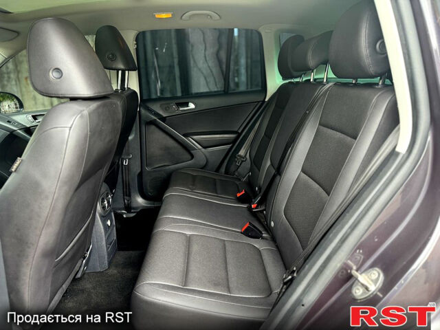 Фольксваген Тігуан, об'ємом двигуна 2 л та пробігом 180 тис. км за 13900 $, фото 12 на Automoto.ua