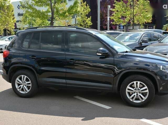 Фольксваген Тигуан, объемом двигателя 2 л и пробегом 170 тыс. км за 11000 $, фото 6 на Automoto.ua