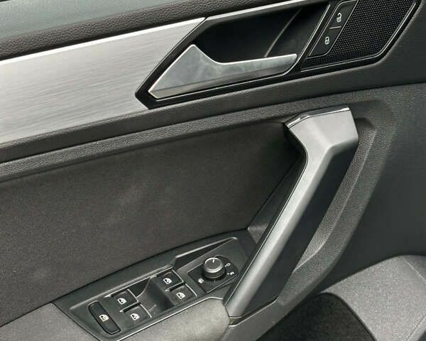 Фольксваген Тігуан, об'ємом двигуна 2 л та пробігом 181 тис. км за 20600 $, фото 5 на Automoto.ua